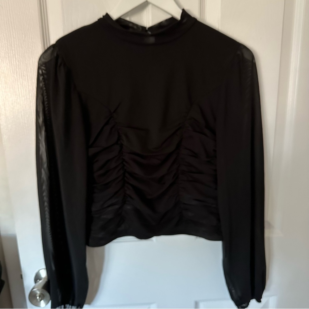Black Rouched Long Sleeve